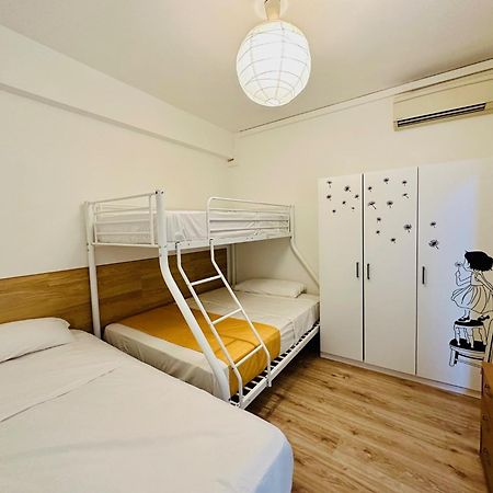 Punta Me Rooms In Madrid Downtown Exterior photo