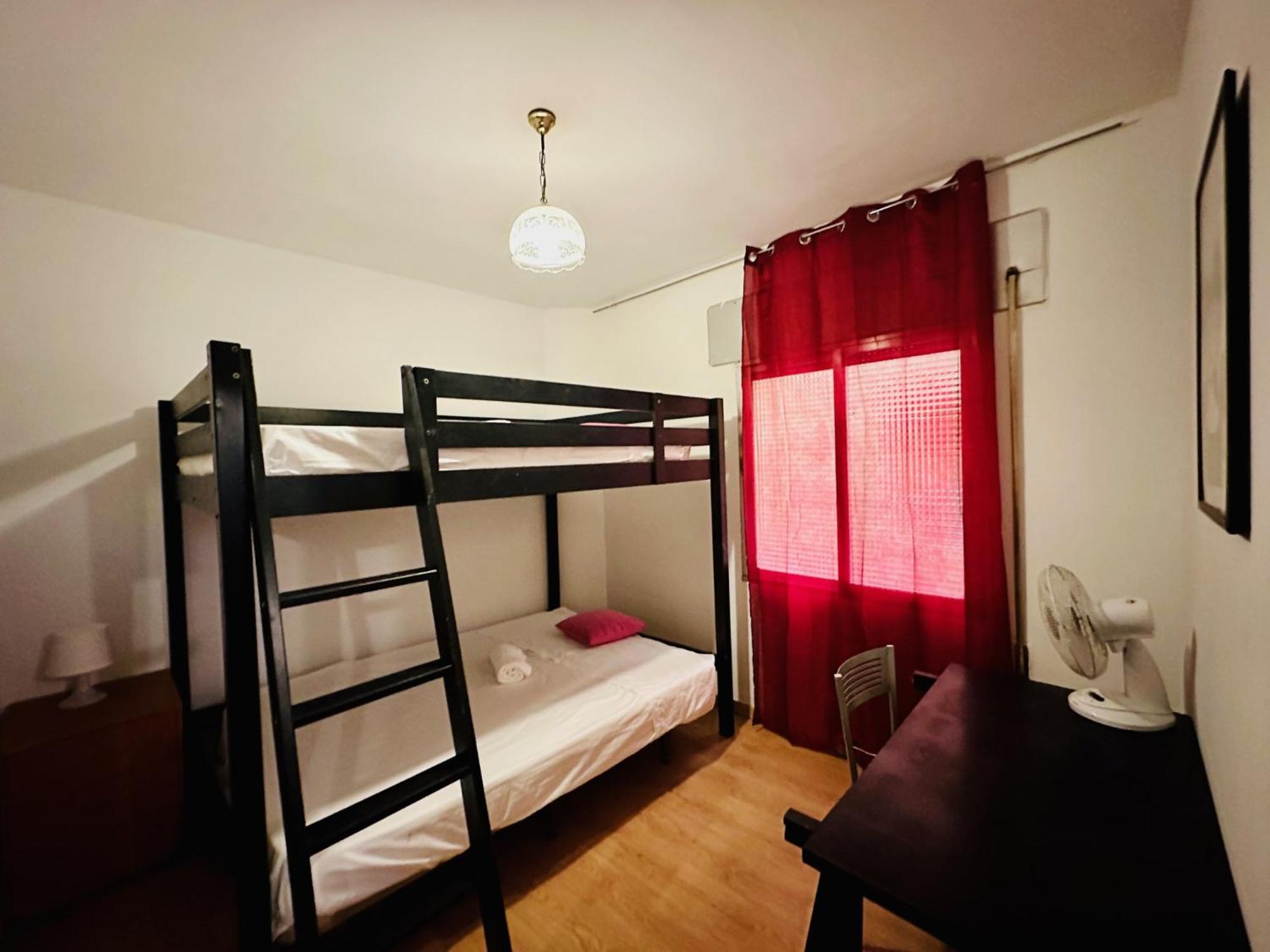 Punta Me Rooms In Madrid Downtown Exterior photo