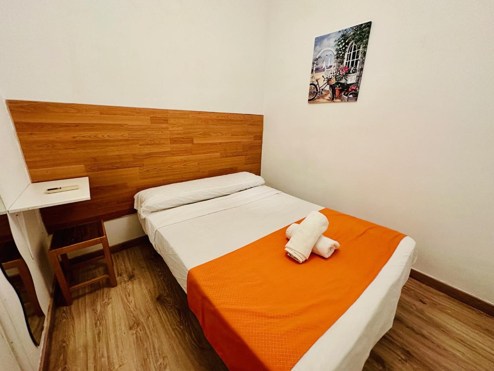 Punta Me Rooms In Madrid Downtown Exterior photo